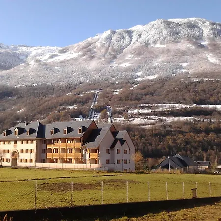 Ξενοδοχείο με διαμερίσματα Val De Roland Luz-Saint-Sauveur