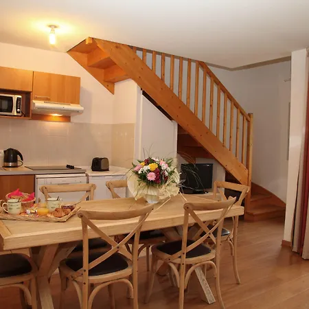 Val De Roland Aparthotel