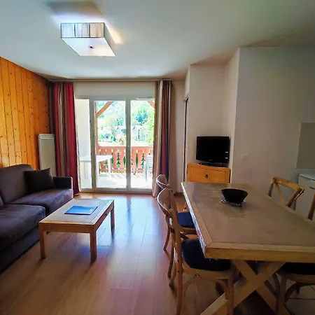 Val De Roland Aparthotel