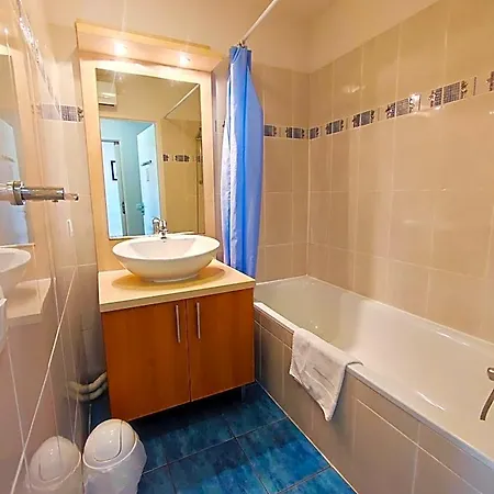 Aparthotel Val De Roland 3*