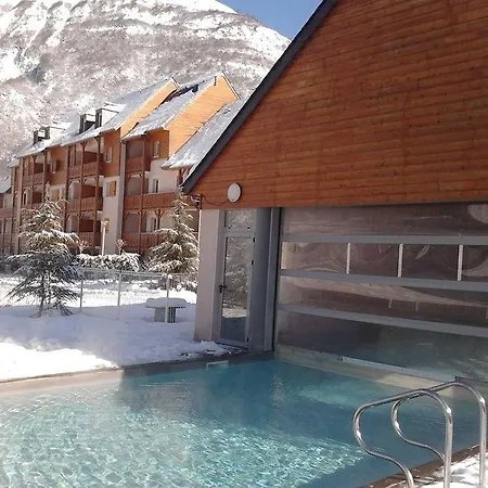 Val De Roland Aparthotel