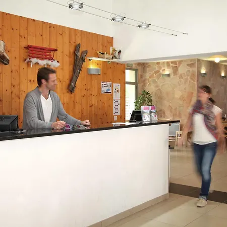 Val De Roland Aparthotel