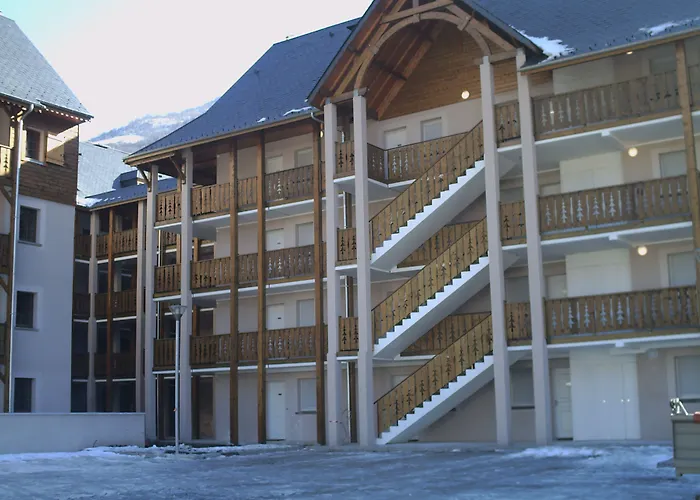 Val De Roland Aparthotel 3*